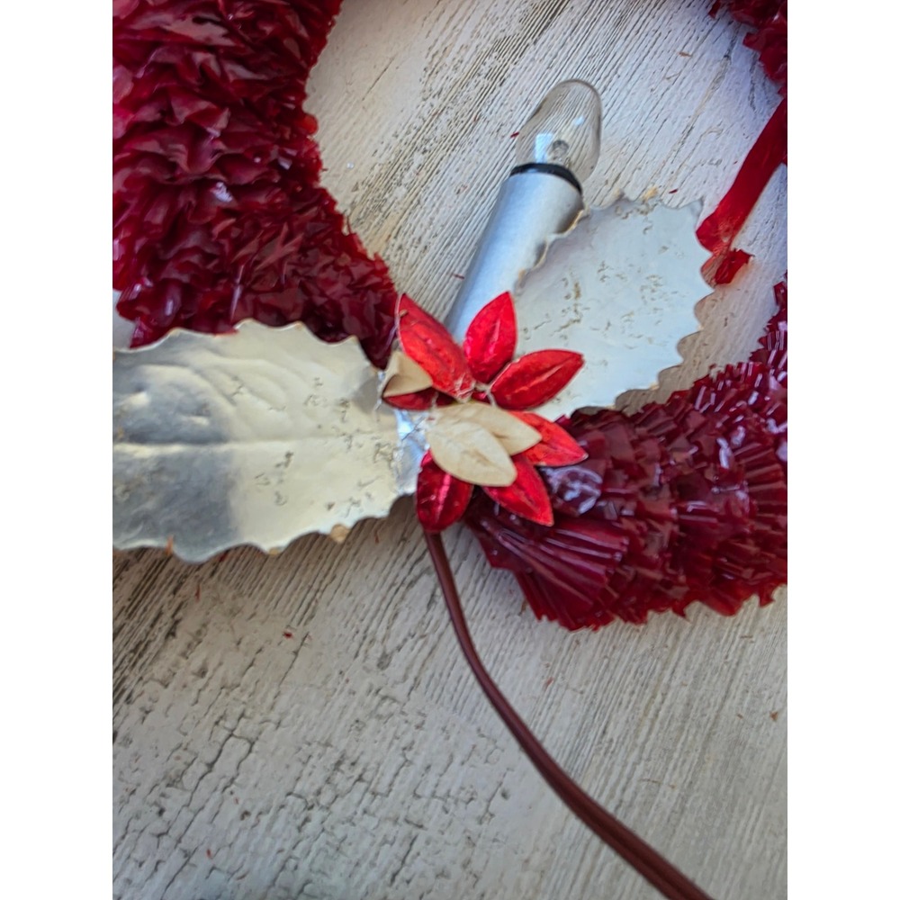 Vintage cellophane wreath red candle light up hanging Xmas Daisy